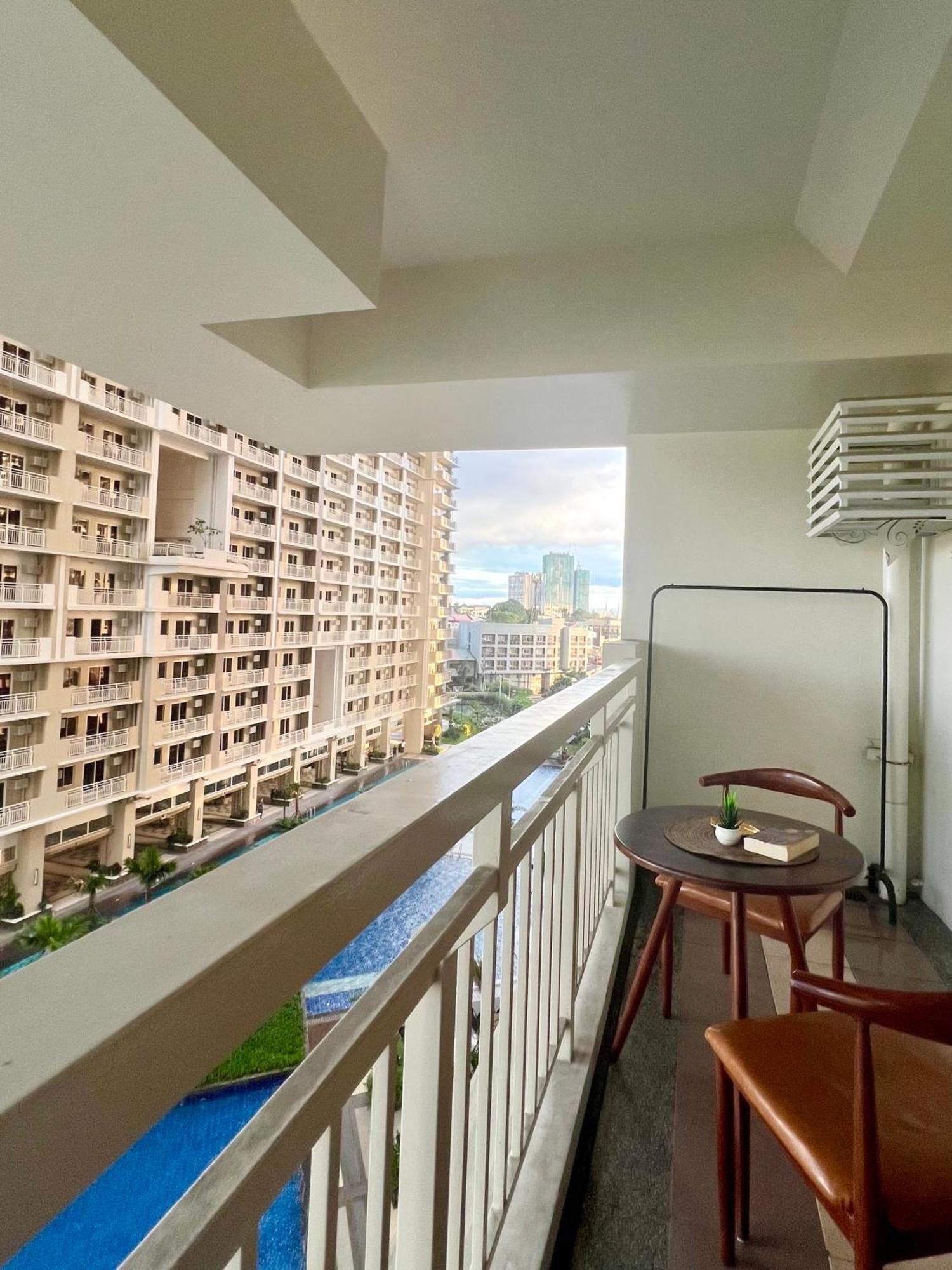 Brixton Place, Weston Tower Маніла Екстер'єр фото